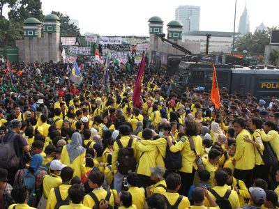 Demo Ke DPR: Gelombang Protes Nasional Yang Meletus