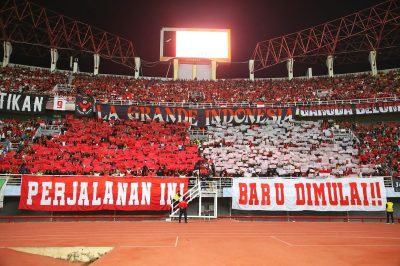 Suporter Fanatik: Antara Dukungan Dan Tekanan Bagi Pemain