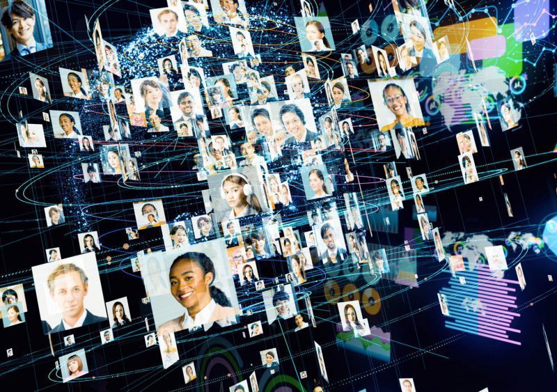 Komunitas Online: Dari Forum Hingga Viral Challenge