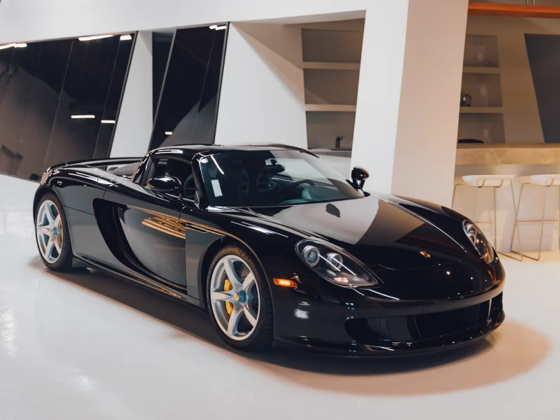 Porsche Carrera GT: Legenda Supercar