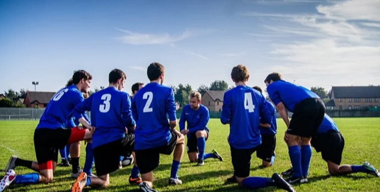 Peran Pelatih Dalam Kesuksesan Tim Sepak Bola