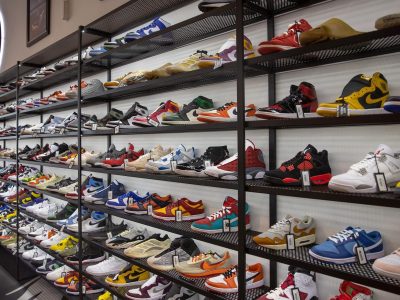 Sneaker Culture: Tren Koleksi Sepatu Yang Jadi Status Sosial