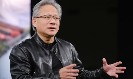 Bos Nvidia: Bangun AI Sendiri Atau Siap-Siap Ketinggalan!