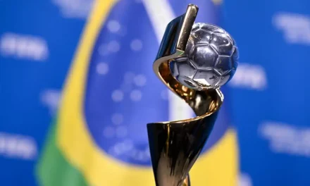 Turnamen Sepak Bola Yang Paling Dinanti Dunia