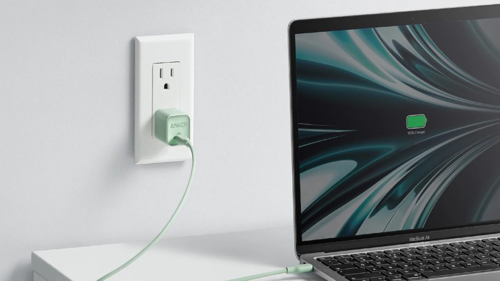 Anti Lemot! 3 Charger Anker Yang Jadi Penyelamat Gadgetmu