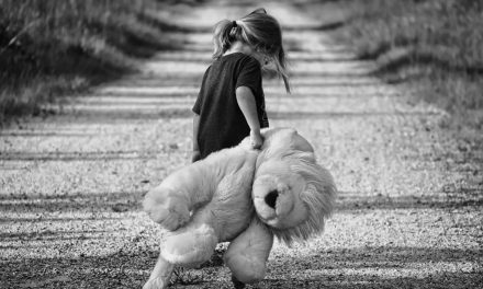 Anak Tengah: Si Penyeimbang Yang Kurang Perhatian