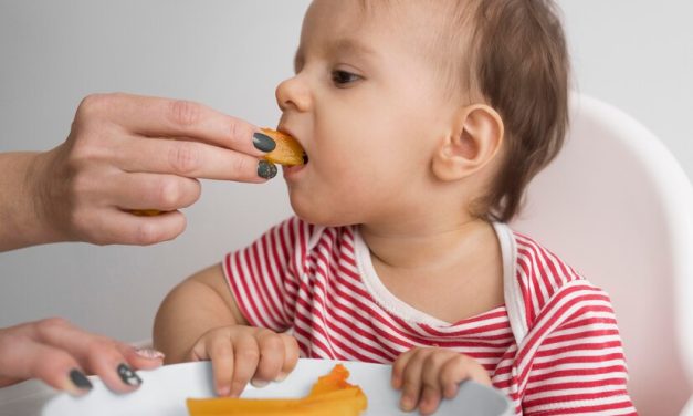 Jangan Salah Pilih! Vitamin D Andalan Bunda Buat Bayi Sehat
