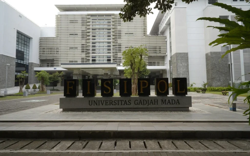 Fungsi Nyata Kuliah Di Fakultas Fisipol