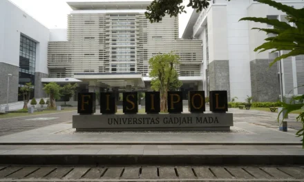 Fungsi Nyata Kuliah Di Fakultas Fisipol