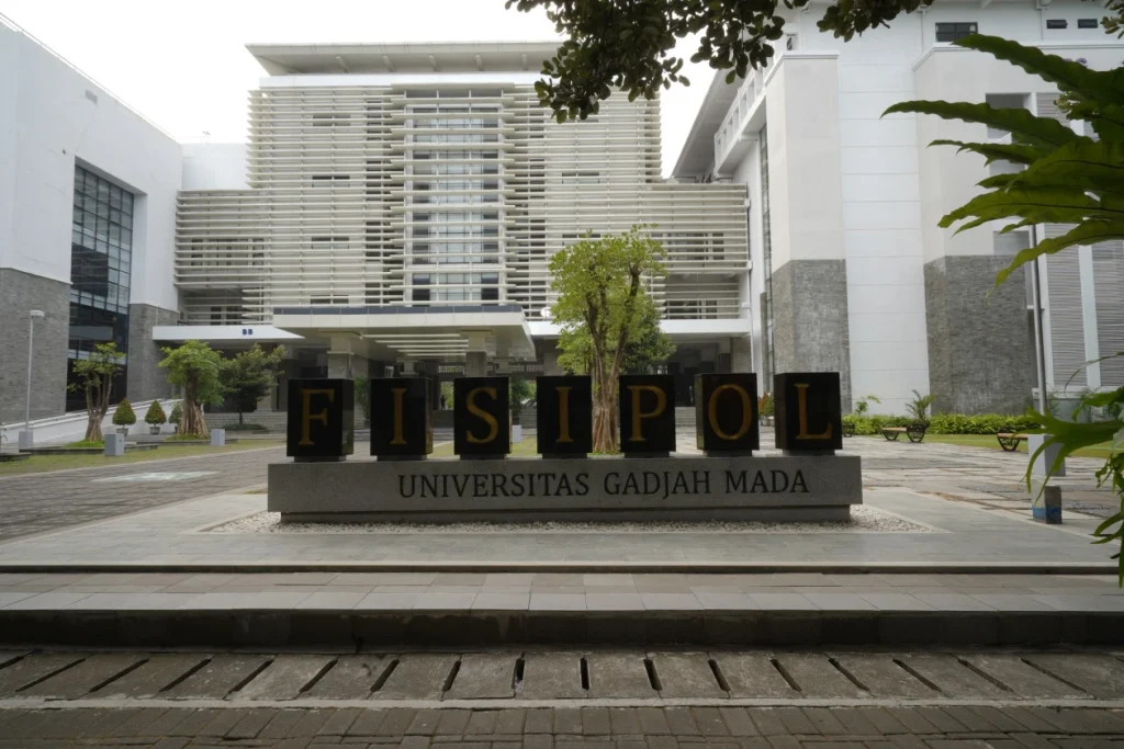 Fungsi Nyata Kuliah Di Fakultas Fisipol