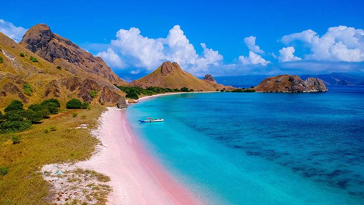 Healing Ke Pantai: Cara Ampuh Usir Sedih Dan Penat