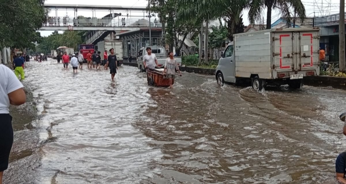 Banjir Jabodetabek: Dampak Krisis Iklim & Tanah Ambles