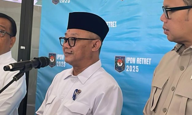 Jangan Terkecoh! Mendikdasmen Luruskan ‘Sekolah Gratis’